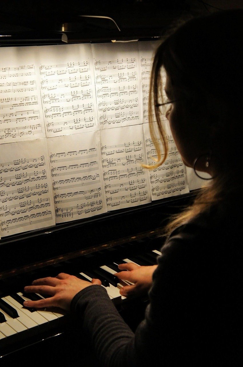 piano, play piano, piano player, instrument, piano keys, keys, musical instrument, keyboard instrument, piano keyboard, piano, piano, piano, piano, piano, piano keys, piano keys